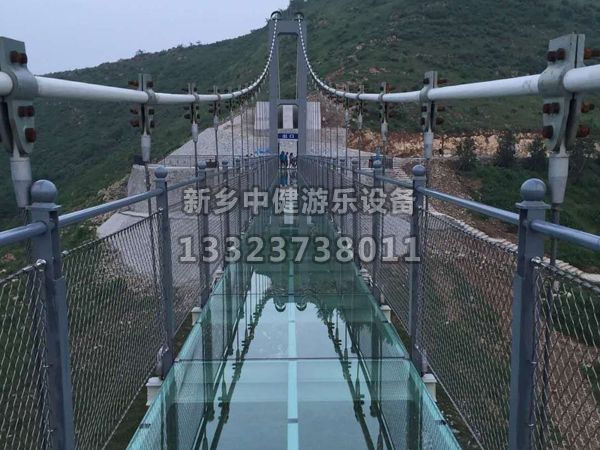 玻璃吊橋施工為景區帶來了哪些亮點？